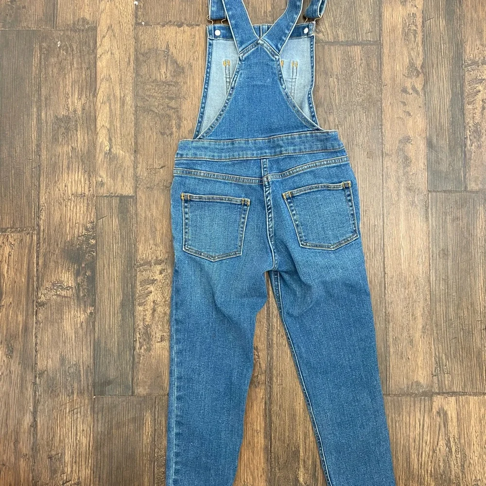 Cute kids overalls - Picture 2 of 3